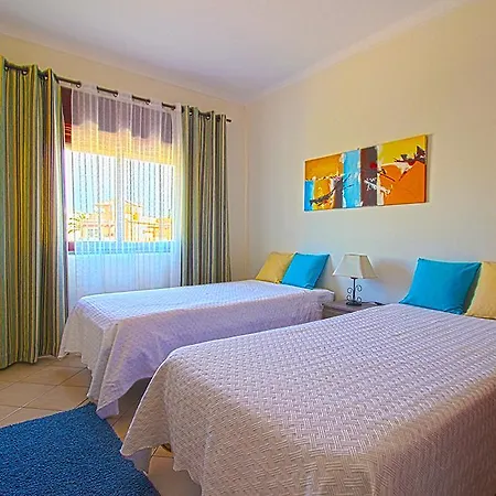 Dinita 阿尔布费拉