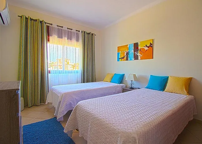 Dinita 阿尔布费拉