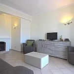 Dinita Apartament